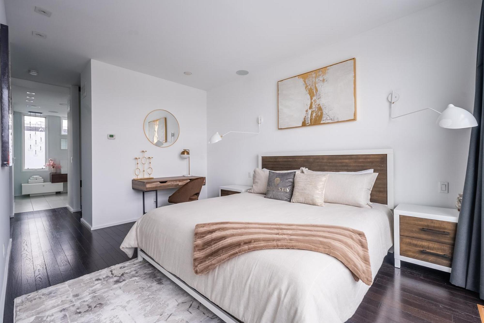 Fancy Downtown House With Hot Tub & Bbq By Globalstay Toronto Kültér fotó