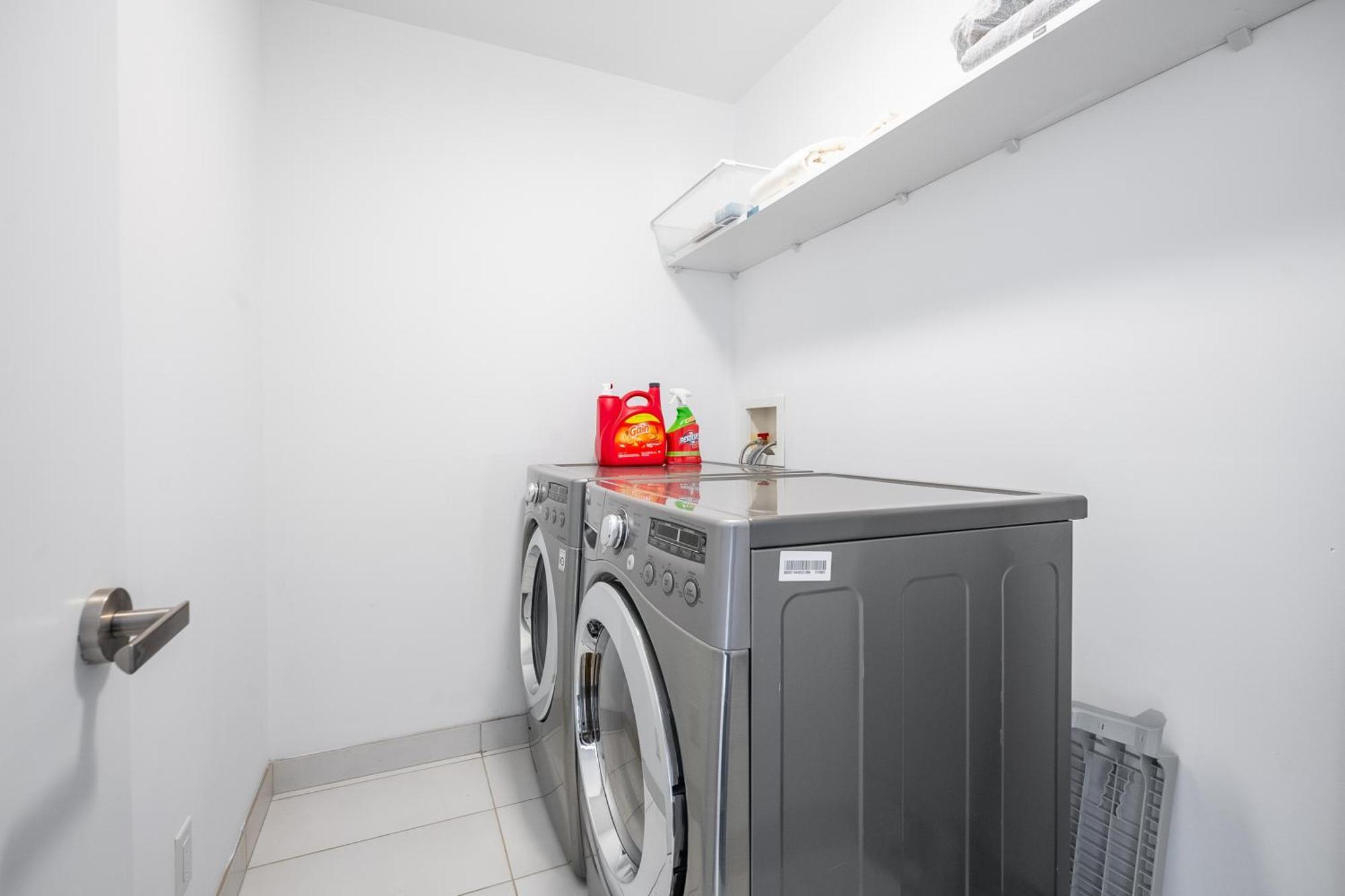 Fancy Downtown House With Hot Tub & Bbq By Globalstay Toronto Kültér fotó